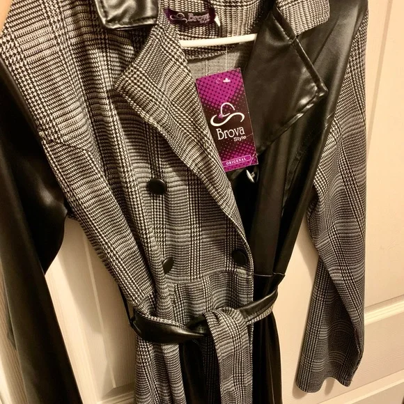 NWT Original Brova trench coat faux leather with plaid pattern 🩶🖤 - Picture 9 of 12